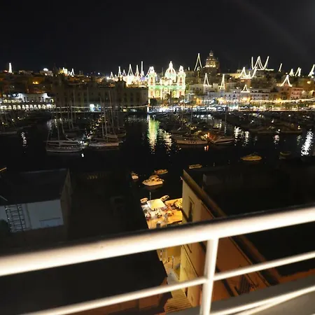 Marina View Malta 公寓 *